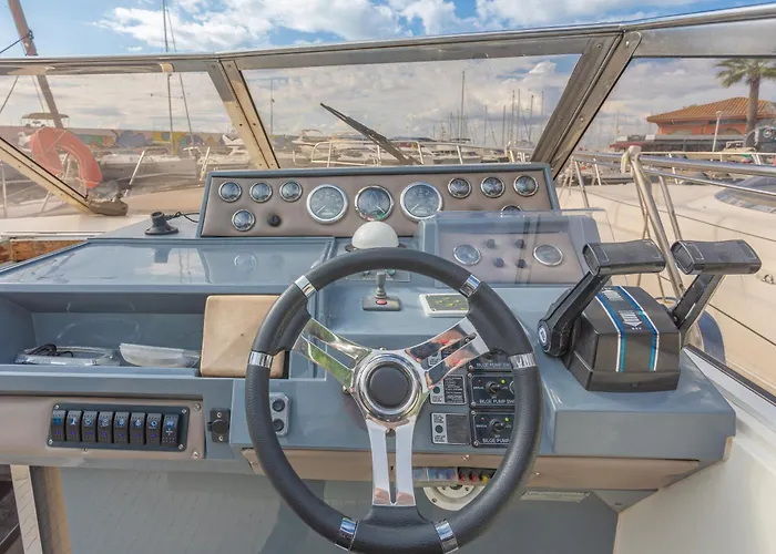 Port De Saint-raphael